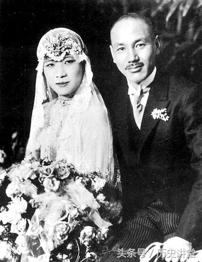 蒋介石婚史：除了宋美龄，居然还有三个老婆，大家知道吗？