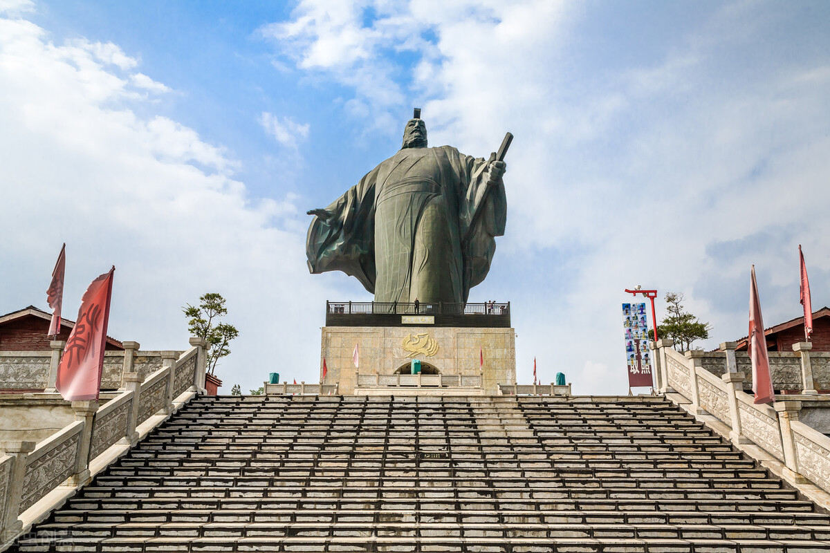 子婴：秦朝最后一个皇帝的宿命，躲过了刘邦，躲不过项羽