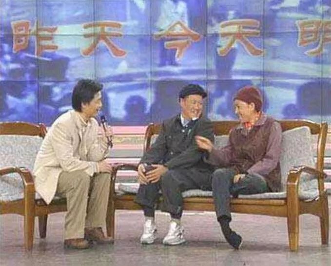 1999年发生的30件大事，已过去了20年！几十张照片见证过去20年